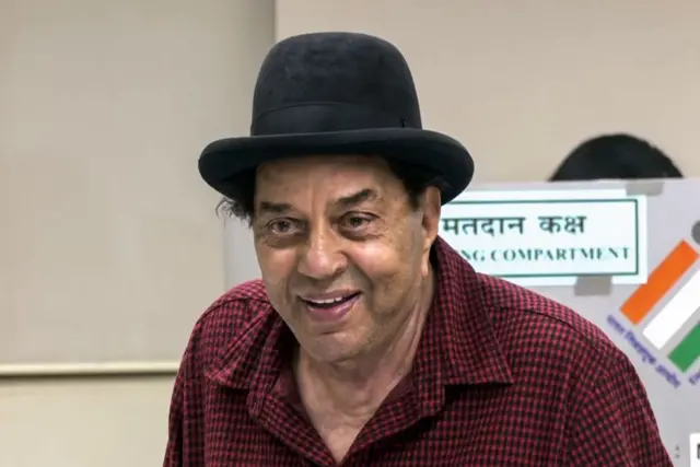 धर्मेंद्र 