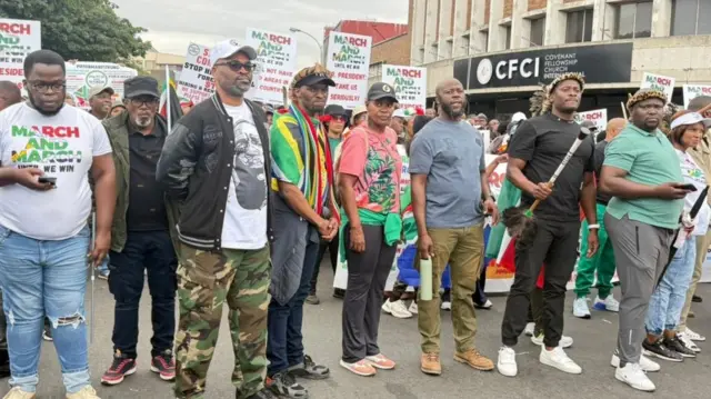 South Africa anti-migrant protesters march on June 30, di deadline dem set for undocumented migrants to leave dia kontri