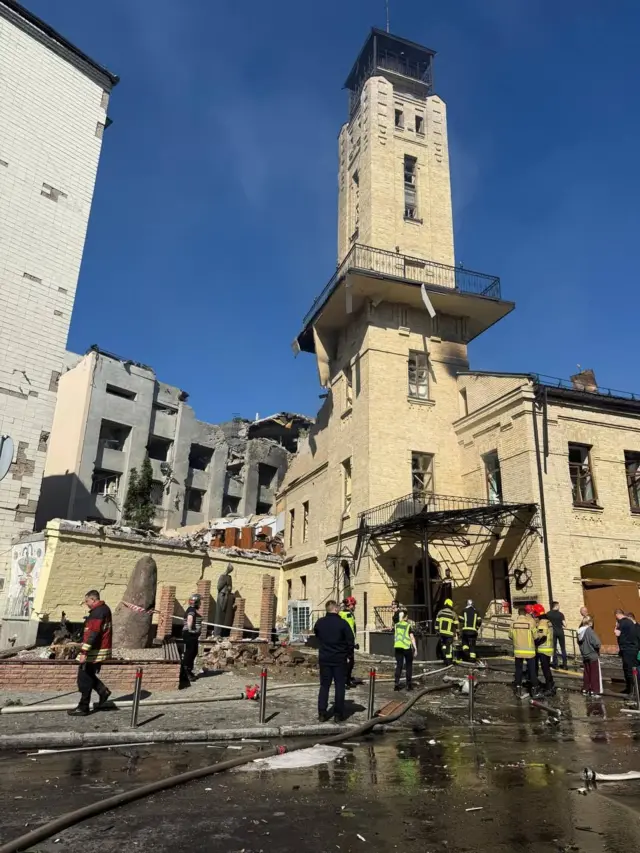 Знищена будівля Музею Чорнобиля