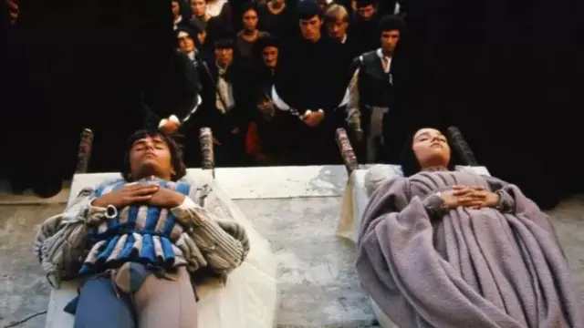 चित्रपट, न्यूड सीन, खटला, 