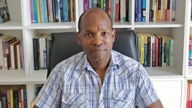 냐리에 시톨 박사