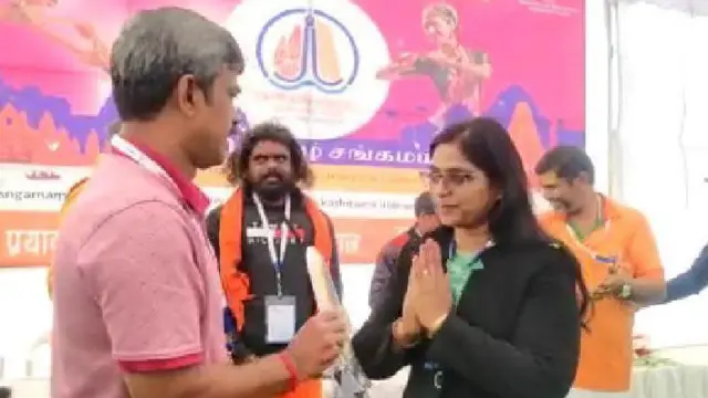 ज्योति मौर्य के मुद्दे पर सोशल मीडिया पर लोग दो पक्षों में बंटे नज़र आए.