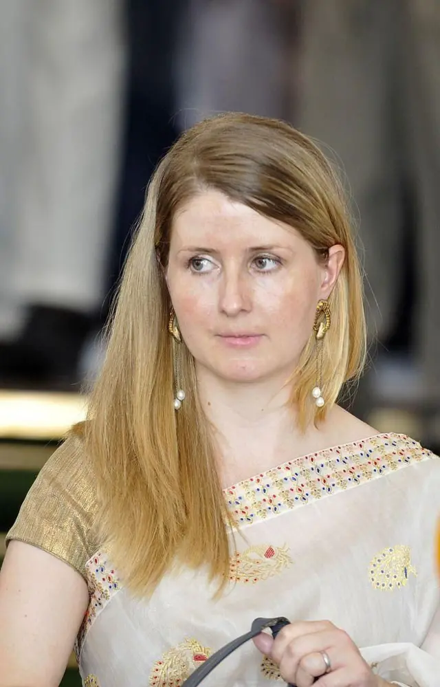 गौरव गोगईंच्या पत्नी एलिजाबेथ