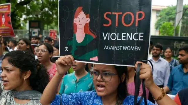 మహిళల నిరసన