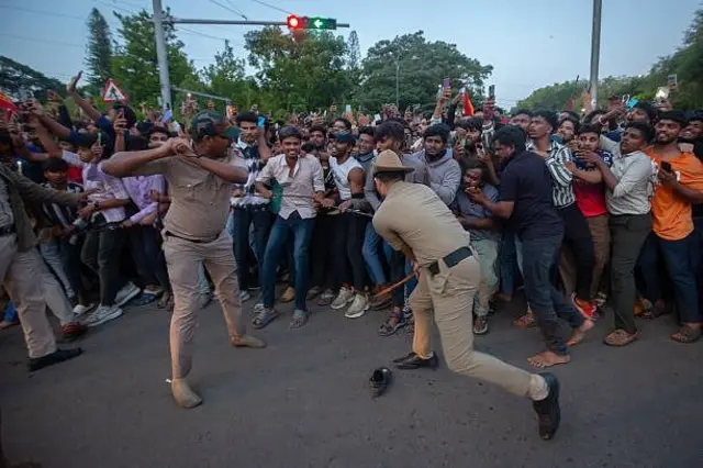 பெங்களூரு கூட்ட நெரிசல், ஆர்சிபி பாராட்டு விழா
