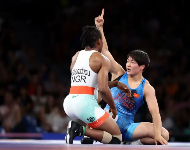 Мээрим Жуманазарова нигериялык атаандашы Блессинг Оборудудуну жеңген учур