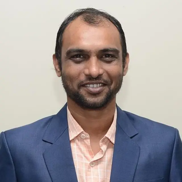 પ્રોફેસર નિલય મિસ્ત્રી