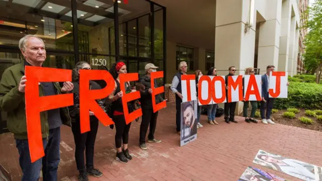 अमेरिका में तूमाज सालेही के समर्थन में प्रदर्शन 