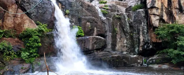 குற்றால அருவிகள்