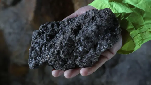 அரிய வகை கனிமங்கள், யுக்ரேன் - அமெரிக்கா, ரஷ்யா, சீனா