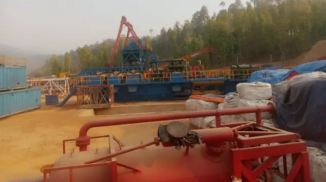 अन्वेषणका लागि लगभग आवश्यक सबै उपकरण दैलेख पुगिसकेको बताइएको छ