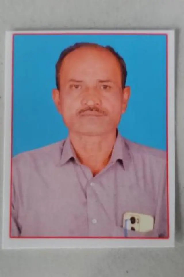 સર, ગુજરાતમાં SIR, શિક્ષકો ઉપર મતદારયાદી SIR નું ભારણ, શિક્ષકોએ કેટલા કામ કરવા પડે છે, બીએલઓ એટલે, બીએલઓની કામગીરી આત્મહત્યા, બીબીસી ગુજરાતી 