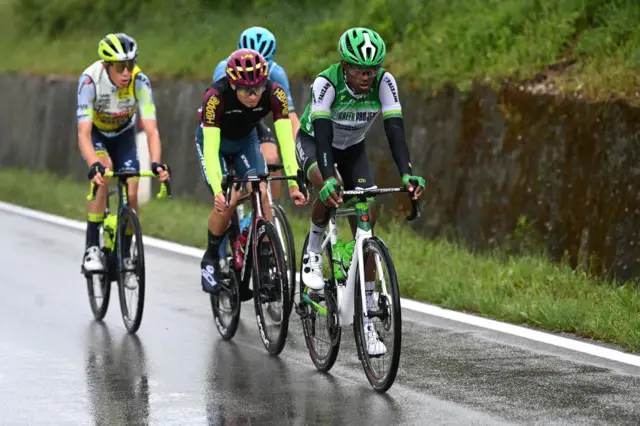 ኣብ ሻውኣይ መድረኽ ራብዓይ ርእሱ ሃዱሙ ዝውዓለ ሄኖክ ሙሉብርሃን