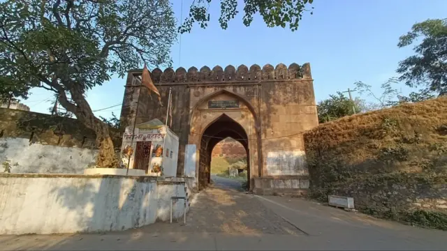 धार किल्ला 