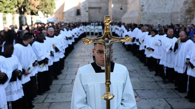 Різдвяна служба у Вифлеємі.