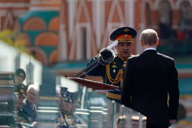 Сергей Шойгу парад учурунда