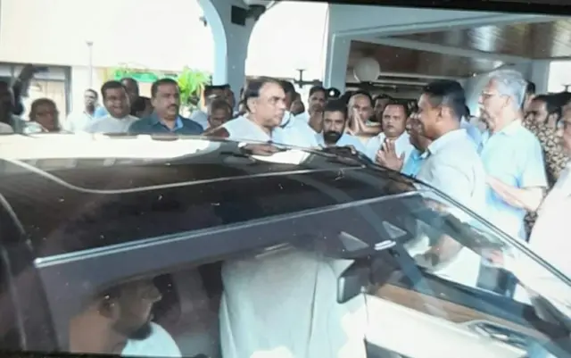 Basil rajapaksa comes to sri lanka