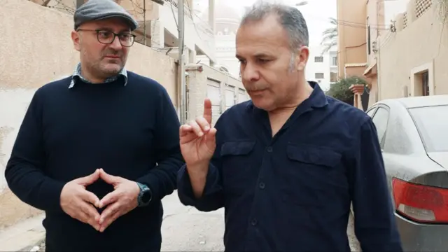 Kasem i BBC novinar Mo