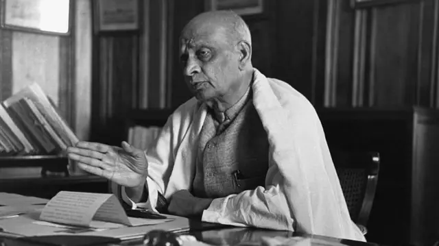 சுபாஷ் சந்திர போஸ், சர்தார் வல்லபாய் படேல், காங்கிரஸ் சுதந்திரப் போராட்டம், போஸ், படேல், நேரு, காந்தி