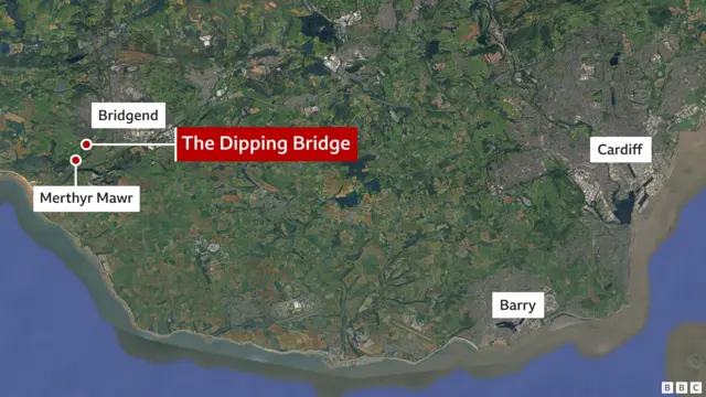 Um mapa do sul do País de Gales destacando Bridgend e a localização da Ponte Dipping