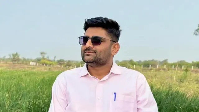 આમ આદમી પાર્ટીએ વીસાવદર પેટાચૂંટણી માટે ઉમેદવાર તરીકે ગોપાલ ઈટાલિયાને જાહેર કરી દીધા છે.