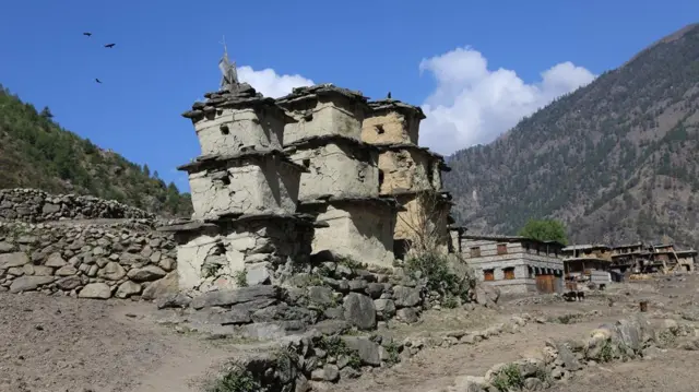 मुगुम कार्मारोङ गाउँपालिका 