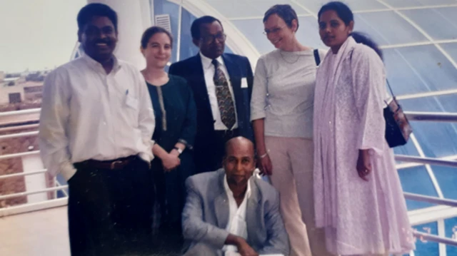 ኒኮል ምስ መሳርሕታ