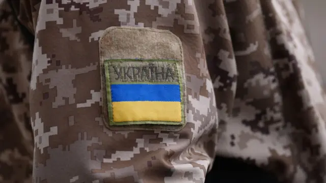 застава украјине на рукаву војника