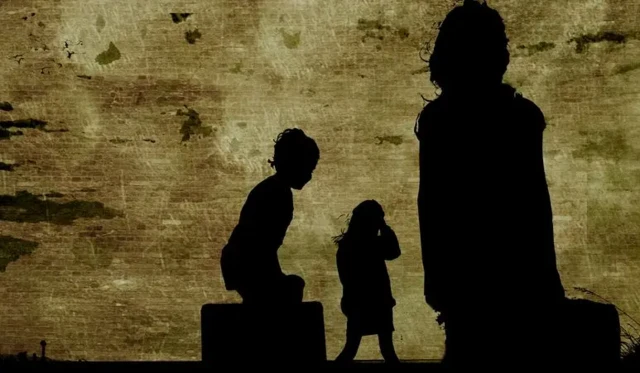تصویرسازی از سایه سه کودک که پسزمنیه آنها قهوه‌ای رنگ و مبهم است