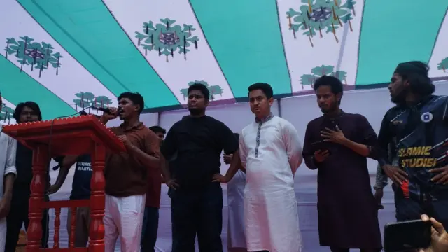 আওয়ামী লীগ নিষিদ্ধের দাবিতে ডাকা সমাবেশে বক্তব্য রাখেন জাতীয় নাগরিক পার্টির নেতারা