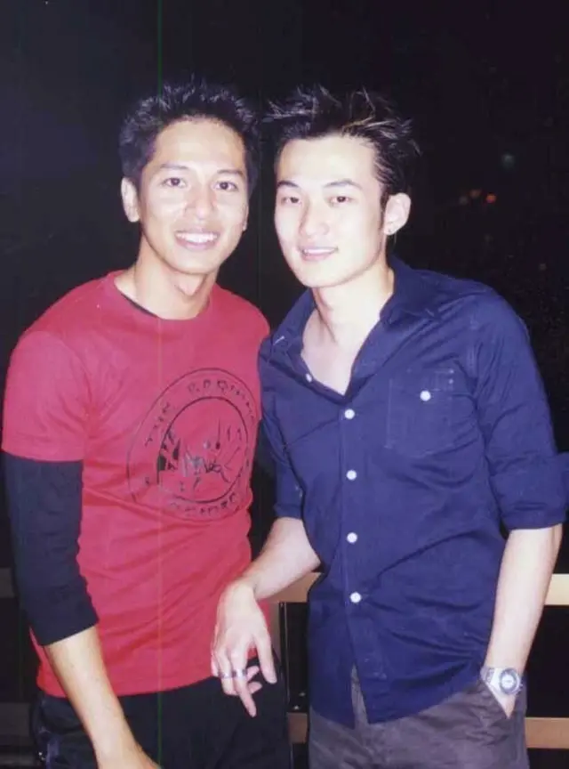 ทอม ตัน/สุเมธ ศรีเมือง