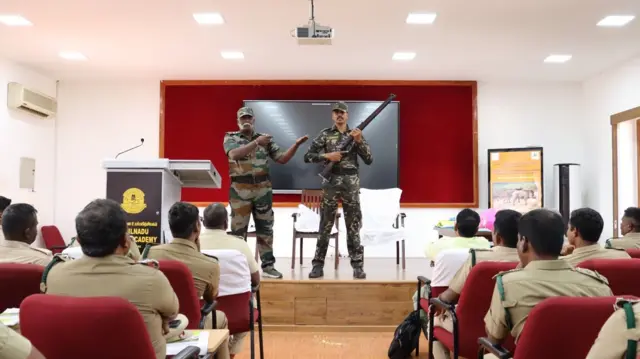 தமிழகத்திலும் காட்டுப்பன்றிகளை சுட அனுமதி