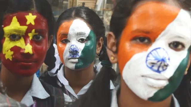 மக்கள்தொகையில் சீனாவை முந்திய இந்தியா வல்லரசாகவும் விஞ்ச முடியுமா?