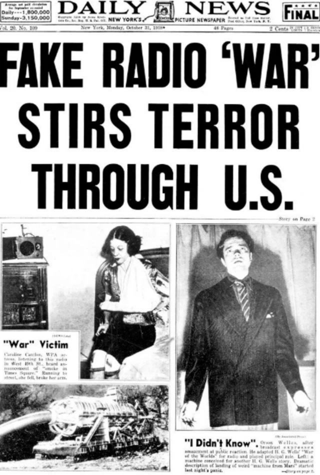امریکی اخبار ڈیلی نیوز کی ایک خبر جس کی سرخی میں لکھا ہے کہ جعلی ریڈیو جنگ نے امریکہ میں خوف طاری کر دیا