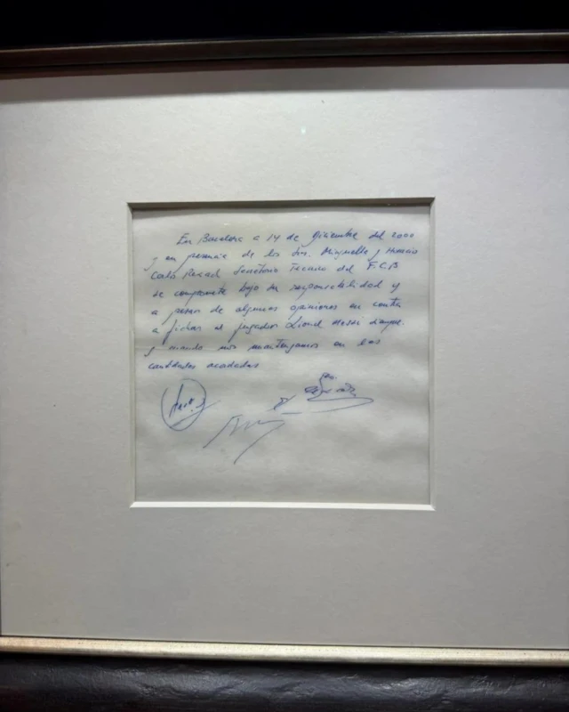 Di napkin wey dem write di contract