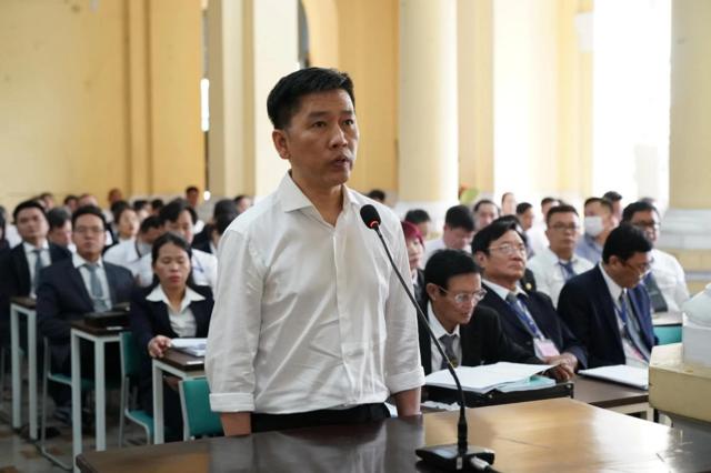 Cựu Tổng Giám đốc SCB Võ Tấn Hoàng Văn đã khai về quá trình đưa 5,2 triệu USD tiền mặt để hối lộ bà Đỗ Thị Nhàn - cựu Cục trưởng Cục Thanh tra thuộc Ngân hàng Nhà nước Việt Nam.