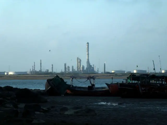 பாகிஸ்தான் கச்சா எண்ணெய் இறக்குமதி