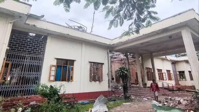 သြဂုတ် ၁၁ ရက်မှာ လေကြောင်းဗုံးထိမှန်ခဲ့တဲ့ ကလေးမြို့နယ် မြောက်ပိုင်းတိုက်နယ်ဆေးရုံ