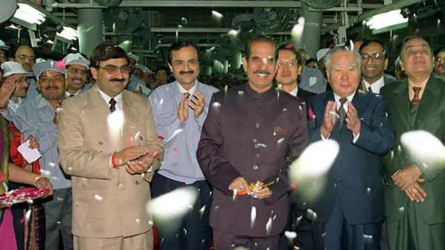 மாருதி 800, மாருதி சுஸுகி, இந்திரா காந்தி, சஞ்சய் காந்தி