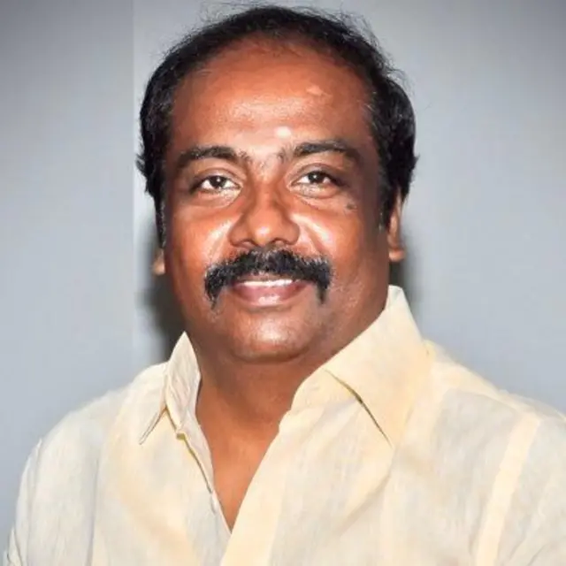 புத்துயிர் பெறும் ஓ பி எஸ்