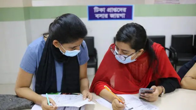 बांग्लादेश के मेडिकल कॉलेज के स्टूडेंट्स 