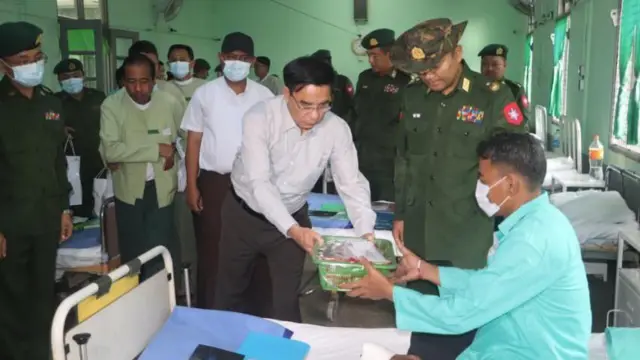 တောင်ငူတပ်နယ်ရောက် စစ်ကောင်စီပဲခူးတိုင်းဝန်ကြီးချုပ် ဦးမျိုးဆွေဝင်း 