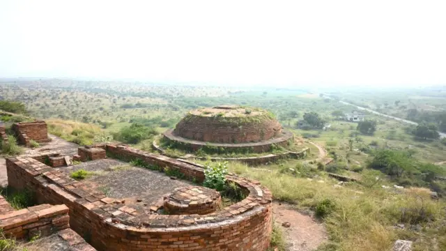 బౌద్ధ స్తూపం