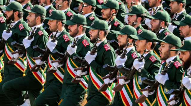 பதின்பருவ பெண் போராளியை பாலியல் வன்முறை செய்து கொலை செய்த இரான் பாதுகாப்புப் படையினர்: ரகசிய ஆவணத்தின் பின்னணி