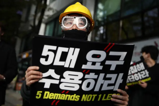 Masu zanga-zangar nuna goyon baya ga yankin Hong Kong a Koriya ta Kudu