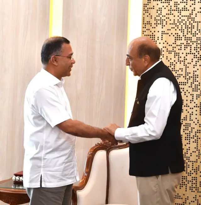 বাংলাদেশের প্রধানমন্ত্রী তারেক রহমানের সঙ্গে সম্প্রতি সাক্ষাৎ করেছেন ভারতীয় হাইকমিশনার দিনেশ ত্রিবেদী