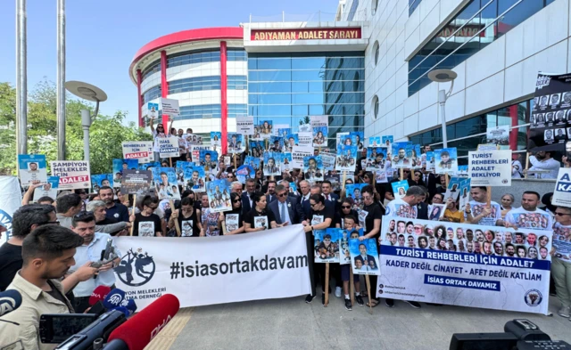 Aileler dört duruşmaya da Şampiyon Melekler Derneği adıyla katıldı