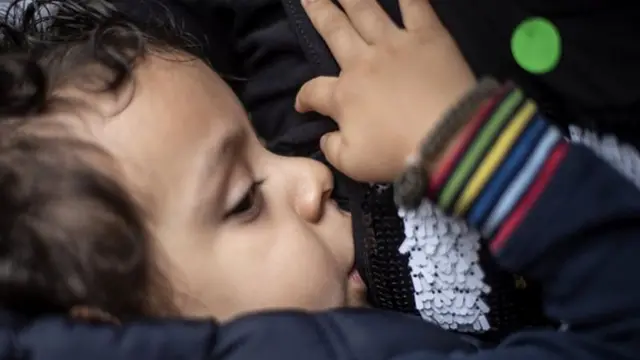 स्तनपान 