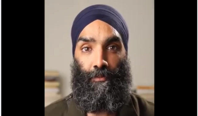 ਗੁਰ ਰਤਨ ਸਿੰਘ ਕੈਨੇਡਾ ਦੀ ਐੱਨਡੀਪੀ ਪਾਰਟੀ ਦੇ ਆਗੂ ਜਗਮੀਤ ਸਿੰਘ ਦੇ ਭਰਾ ਹਨ