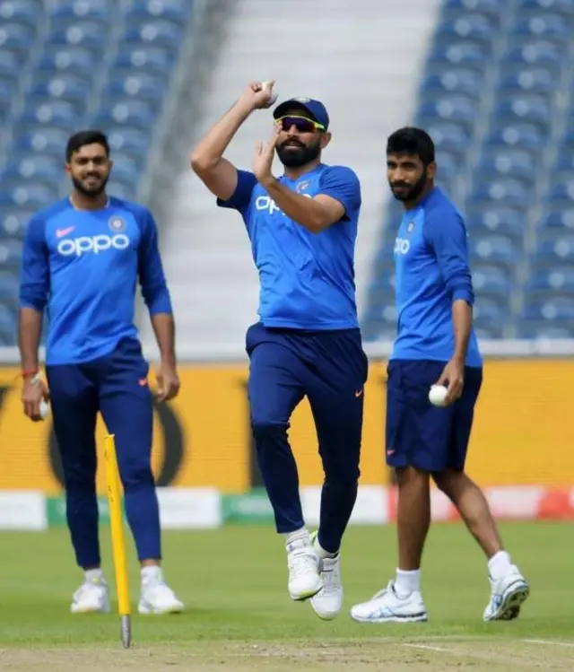 ਕ੍ਰਿਕਟ ਟੀਮ